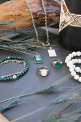 Signature Ring II - Howlith & Malachit